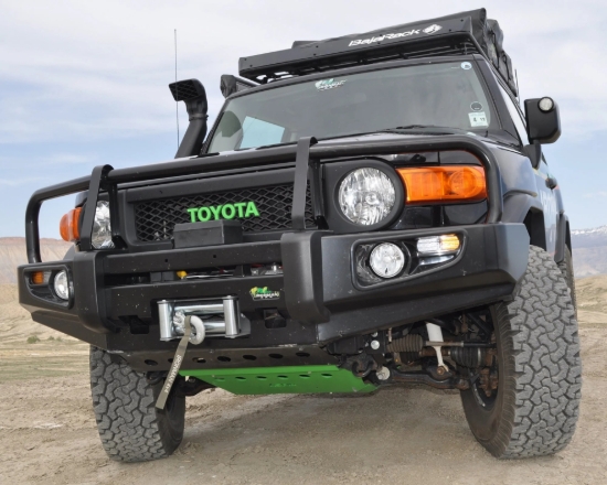 Picture of Deluxe Bull Bar For Toyota FJ Cruiser by IRONMAN